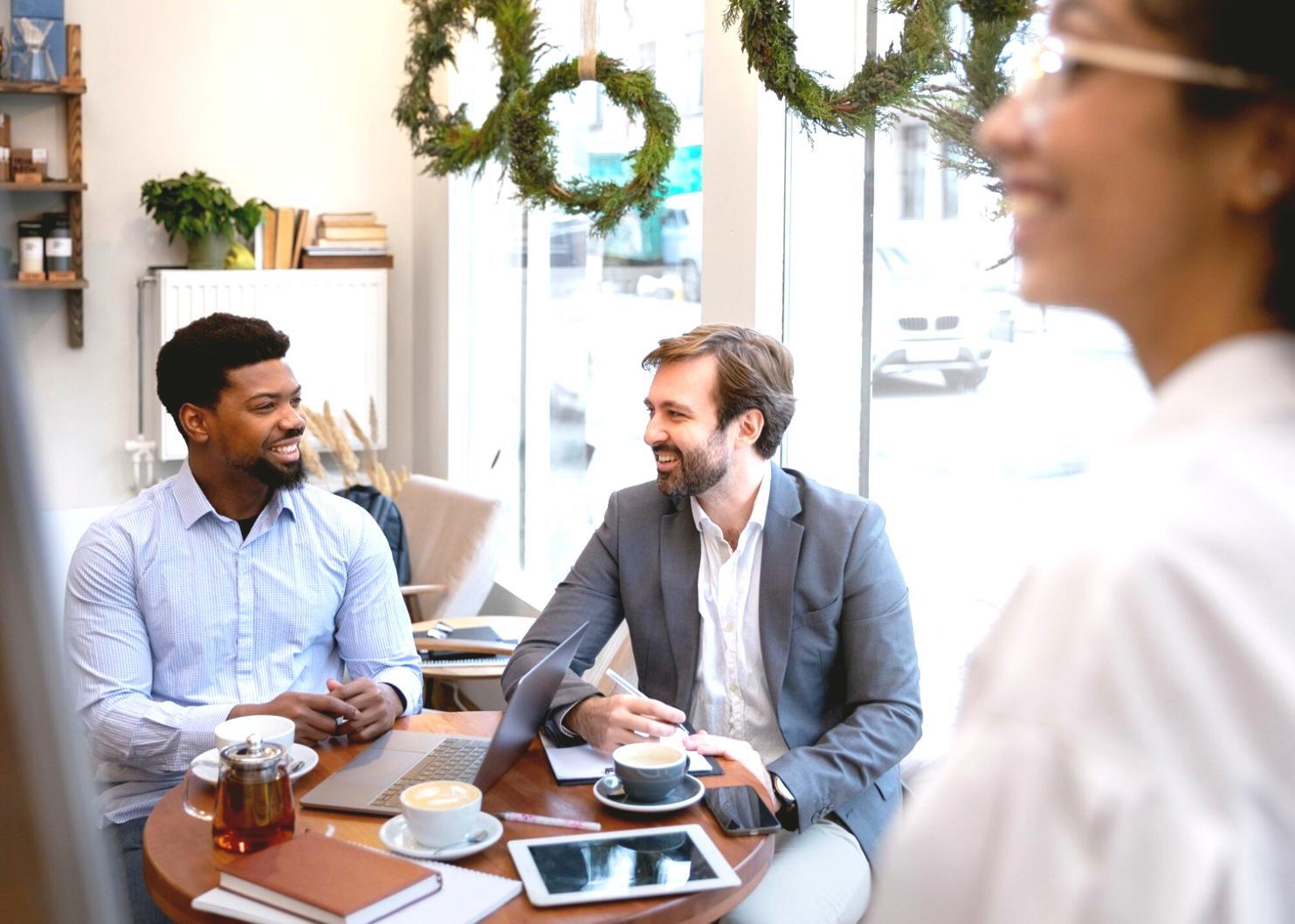 Praxisnahe Finanzbildung mit echten Dokumenten und Beispielen